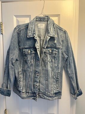 Old Navy Light Wash Distressed Denim Trucker Jacket - Women's